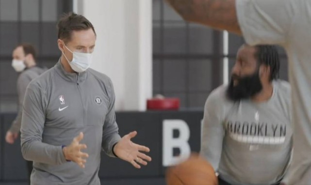 厄文正式歸隊參加訓練!皮爾斯:太可怕了,他們就像有兩個Michael Jordan!-黑特籃球-NBA新聞影音圖片分享社區