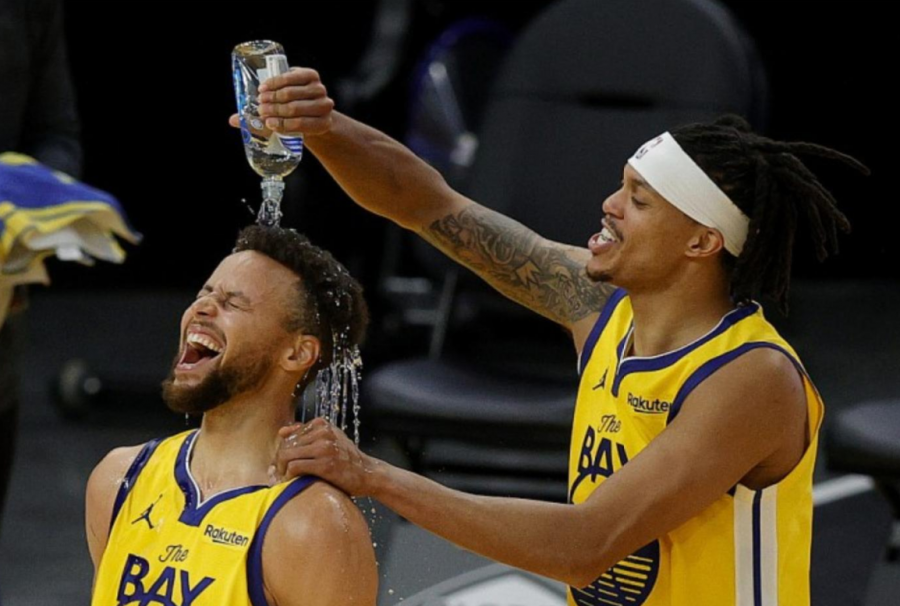 不是追夢綠,也不是Wiggins!Curry已經找到了隊內最佳搭檔,他理應獲得更多上場時間!-黑特籃球-NBA新聞影音圖片分享社區