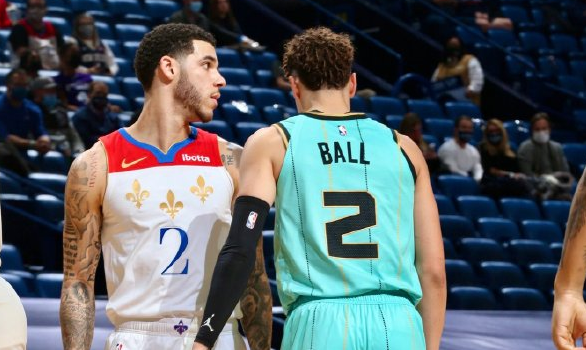 球氏兄弟對決！三球轟12+11+9準大三元，完爆僅得5分的球哥！（影）-黑特籃球-NBA新聞影音圖片分享社區