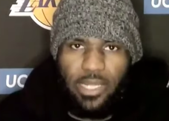 詹姆斯賽後談到Kobe一度哽咽:很多東西會死亡,但是傳奇永不消失!-黑特籃球-NBA新聞影音圖片分享社區