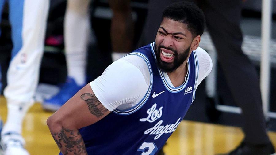 Lakers Star Anthony Davis Drops NSFW Response After Loss – Heavy.com