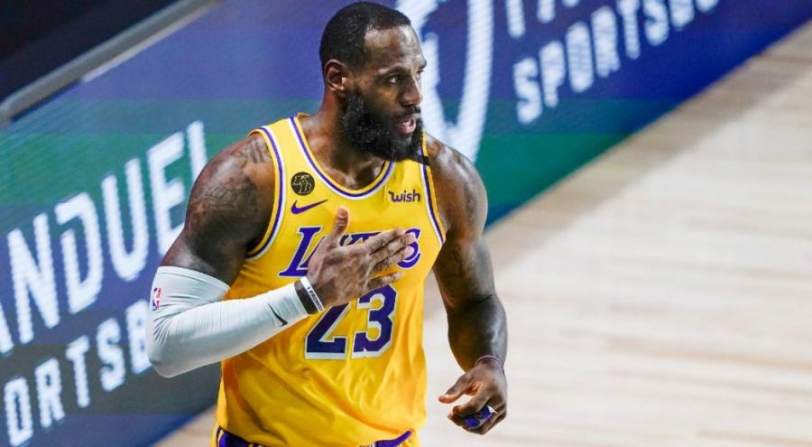 LeBron James inks contract extension with Lakers