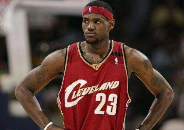 詹皇23歲10000分,羅斯最年輕MVP,哪個最年輕紀錄更難破?-黑特籃球-NBA新聞影音圖片分享社區