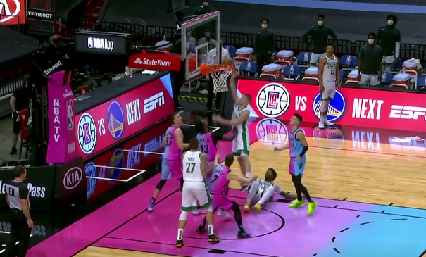【影片】繼砍23+8後,又貢獻0.2秒準絕殺,26號秀瘋狂打臉選秀專家!-黑特籃球-NBA新聞影音圖片分享社區