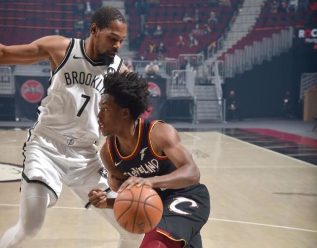 引爆全網!騎士新王宣誓,隊友澆水慶祝,球迷:Collin Sexton = GOAT!-黑特籃球-NBA新聞影音圖片分享社區