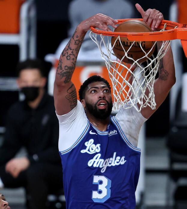 單節10分還空接助飛Harrell!湖人超新星被讚小詹皇,而Schroder的表現太扎心了!(影)-黑特籃球-NBA新聞影音圖片分享社區