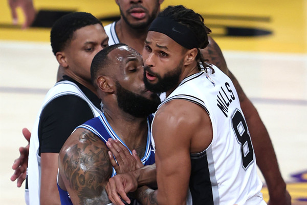 詹姆斯27+6+12,湖人不敵馬刺,四連勝遭終結!(影)-黑特籃球-NBA新聞影音圖片分享社區
