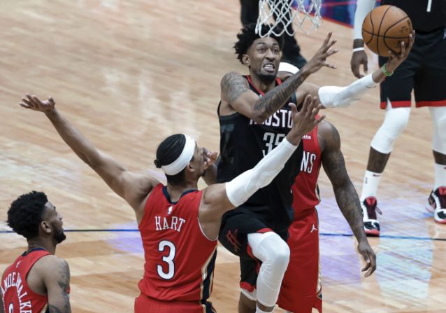 Wood scores 27 as Rockets top Pelicans 126-112