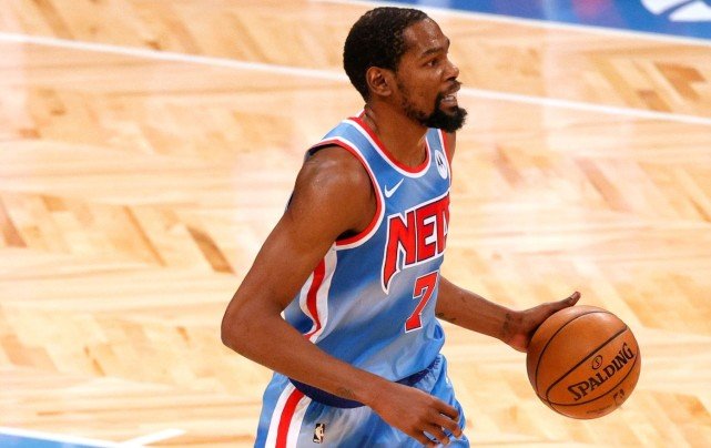 NBA公佈東西區週最佳球員!杜蘭特和Lillard當選,東契奇場均30+大三元也無緣!-黑特籃球-NBA新聞影音圖片分享社區