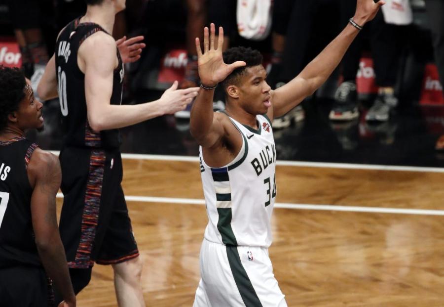 Giannis Antetokounmpo shot an airball and the Nets' bench loved it
