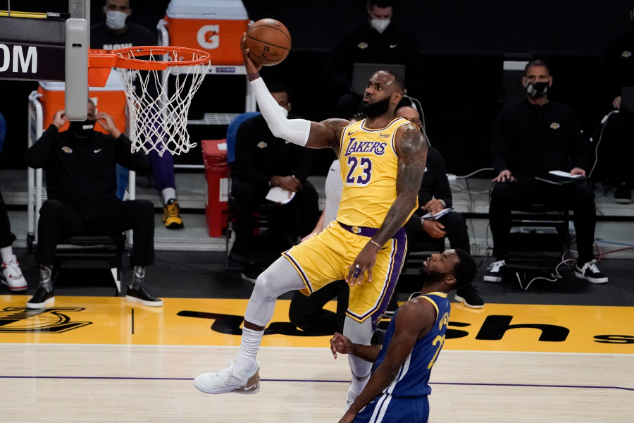 Warriors rally from 14 down in 4th, beat Lakers 115-113 | WIVT -  NewsChannel 34