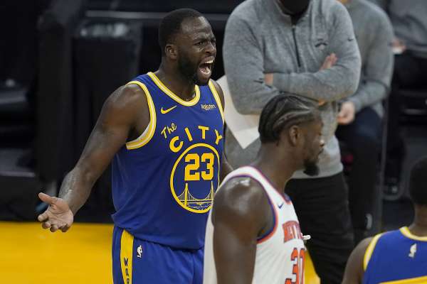 Warriors' Draymond Green ejected in 1st half vs. Knicks - SFChronicle.com