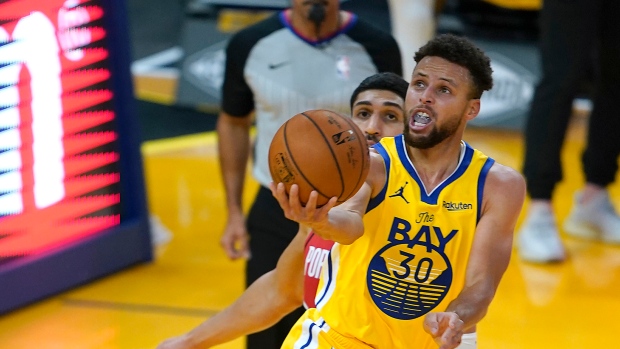 https://www.tsn.ca/polopoly_fs/1.1572032.1609733569!/fileimage/httpImage/image.jpg_gen/derivatives/landscape_620/golden-state-warriors-guard-stephen-curry.jpg