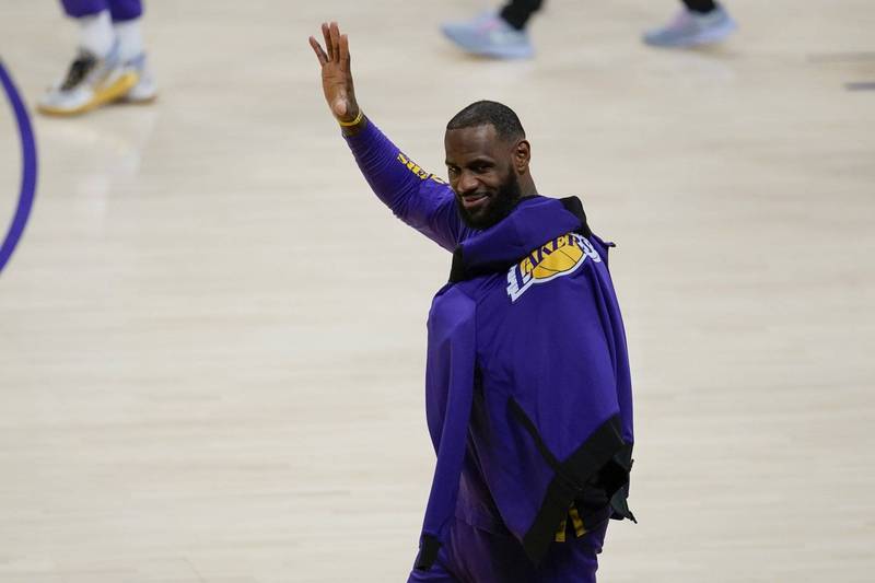 太可怕了!KD球迷對詹皇發出「死亡威脅」:我會在籃網和湖人的比賽現場對你開槍!-黑特籃球-NBA新聞影音圖片分享社區