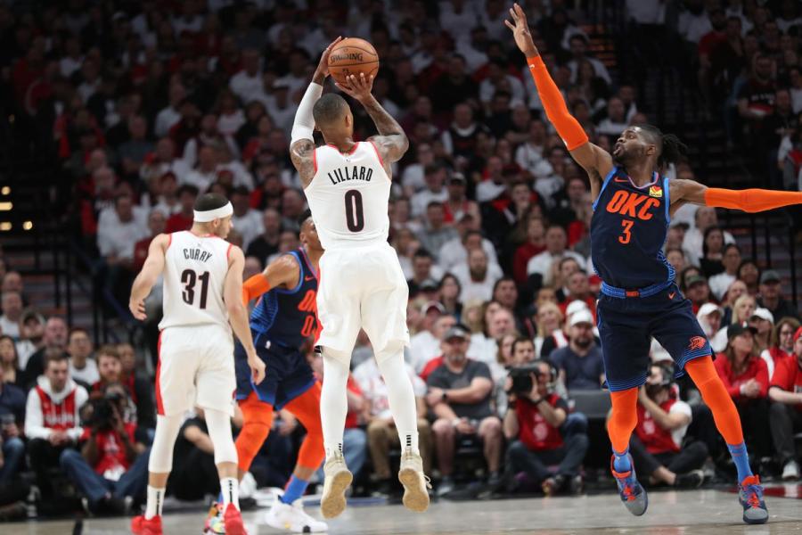 Damian Lillard:人們都覺得我投三分是模仿柯瑞,但超遠三分一直都是我的技能包!-黑特籃球-NBA新聞影音圖片分享社區