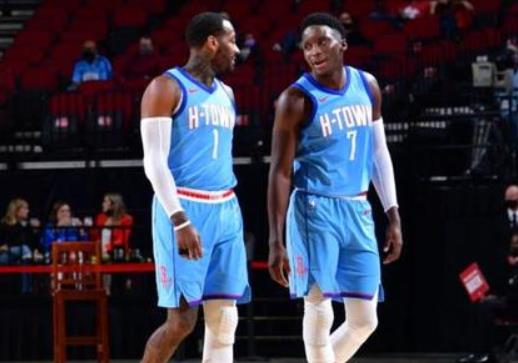 NBA一夜3消息!詹姆斯成全明星票王,35場比賽時間變動,火箭傷情出爐!-黑特籃球-NBA新聞影音圖片分享社區