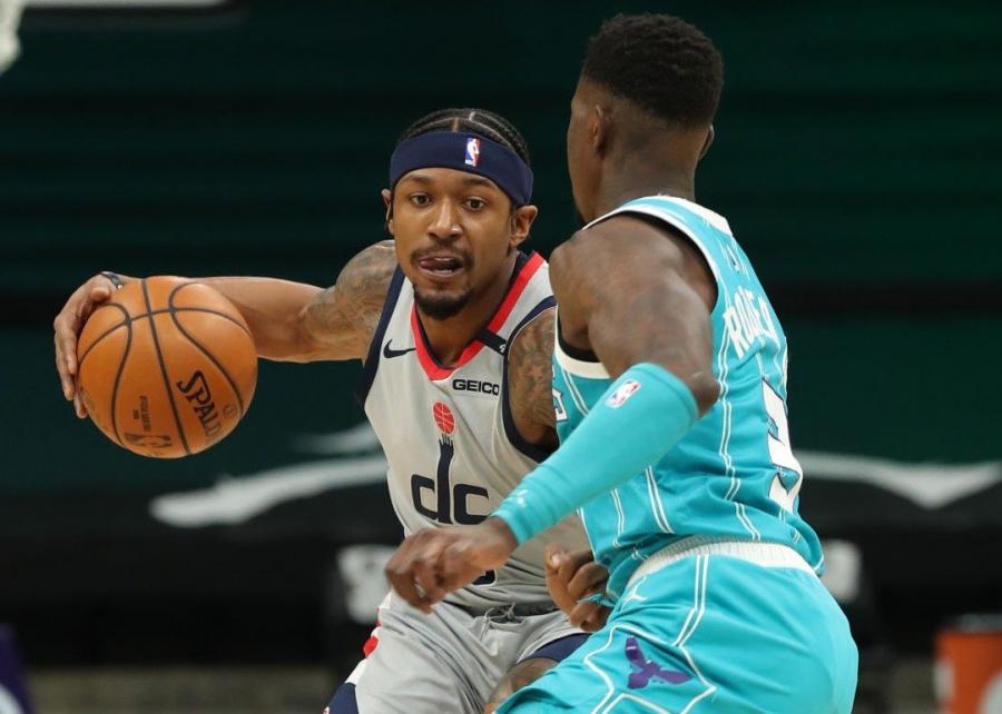 看不懂的操作!巫師恥辱輸球,主帥犯低級錯誤,Beal里程碑之夜被毀!-黑特籃球-NBA新聞影音圖片分享社區