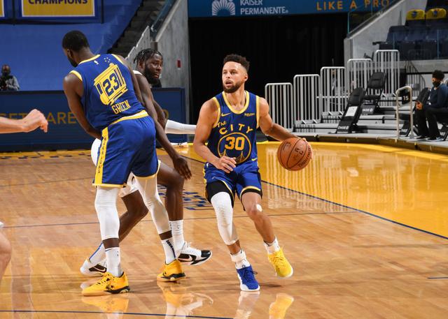 Curry狂飆10顆三分轟40+8，Oubre 17+10，勇士戰勝魔術！（影）-黑特籃球-NBA新聞影音圖片分享社區