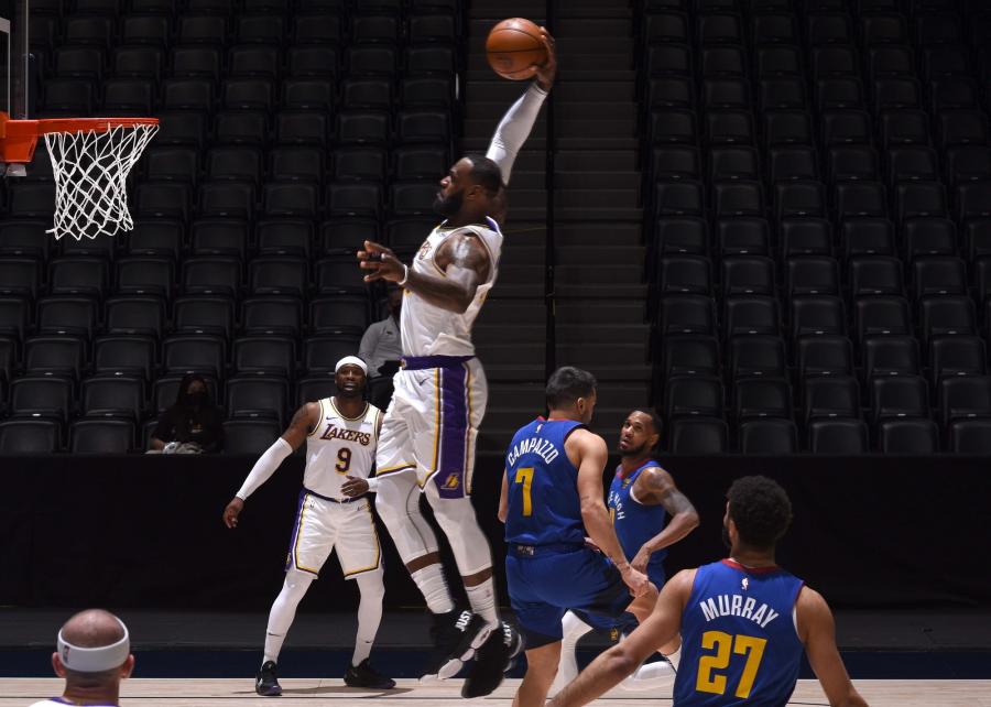 7連勝被終結!詹皇22+10+9難阻失利,湖人外線狂輸39分!(影)-黑特籃球-NBA新聞影音圖片分享社區