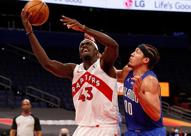 TAMPA, FL- JANUARY 31: Pascal Siakam #43 of the Toronto Raptors shoots the ball against the Orlando Magic on January 31, 2021 at Amalie Arena in Tampa, Florida. NOTE TO USER: User expressly acknowledges and agrees that, by downloading and or using this Photograph, user is consenting to the terms and conditions of the Getty Images License Agreement. Mandatory Copyright Notice: Copyright 2021 NBAE (Photo by Scott Audette/NBAE via Getty Images)