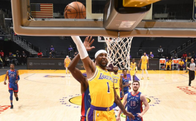 KCP讓球迷們直呼真香！湖人4千萬神槍百回合贏15分，詹皇最佳護衛千金不換！（影）-黑特籃球-NBA新聞影音圖片分享社區