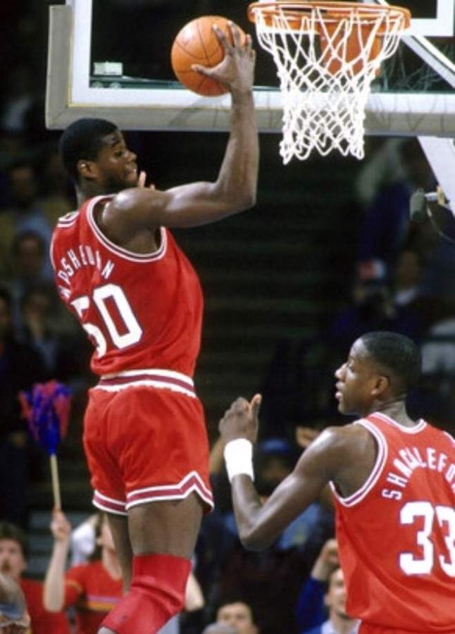 NBA的處罰有多狠?灰狼因「陰陽合同」被剝奪5年選秀權,一球迷被終身禁止觀賽!-黑特籃球-NBA新聞影音圖片分享社區