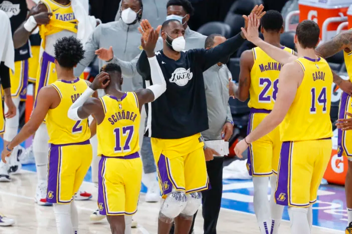 最新NBA球隊價值榜:尼克50億美元穩居榜首,勇士反超湖人升至第二!-黑特籃球-NBA新聞影音圖片分享社區