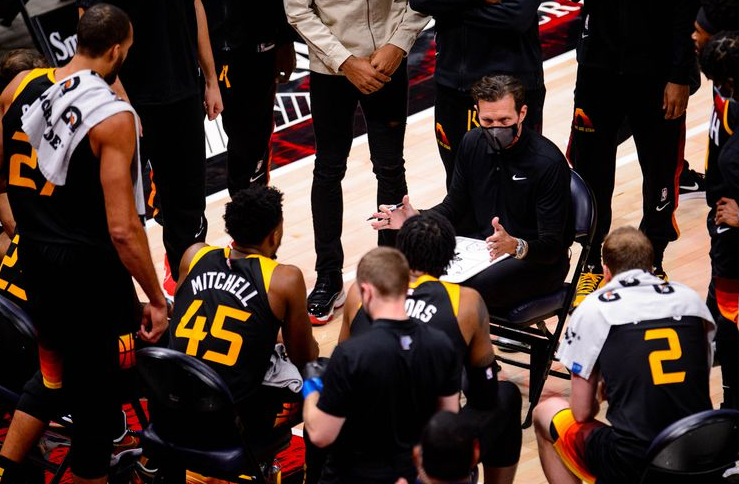 太不尊重人了！球隊戰績聯盟第一，他還打出MVP級表現，憑什麼進不了前十？-黑特籃球-NBA新聞影音圖片分享社區