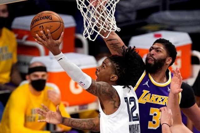 統治攻防!一眉哥復出狂轟35+9,有他在落後20分也能翻盤!(影)-黑特籃球-NBA新聞影音圖片分享社區