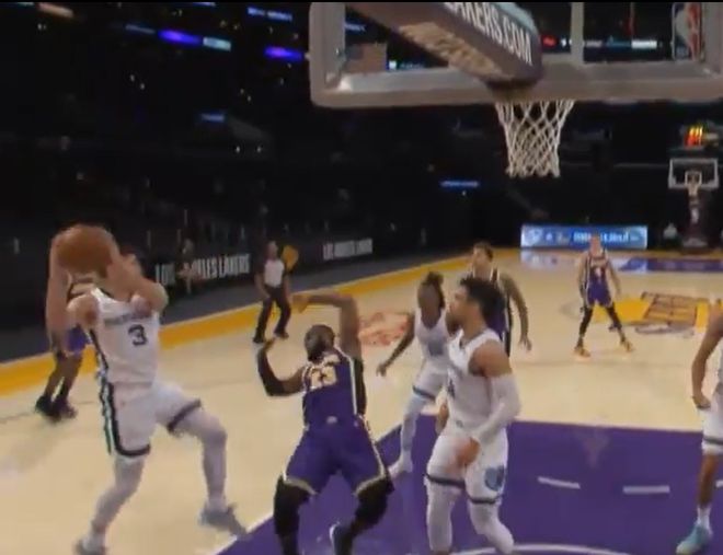 5大消息來襲！詹姆斯被聯盟警告，大帝比肩戰神，紐約新星右手骨折！-黑特籃球-NBA新聞影音圖片分享社區