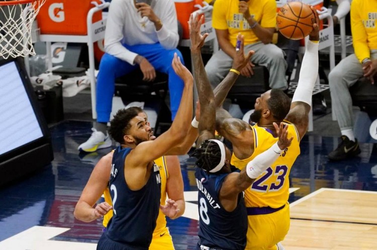 一眉哥缺陣，詹姆斯30+13+7，狀元Edwards 28+7+5，湖人輕取灰狼！（影）-黑特籃球-NBA新聞影音圖片分享社區