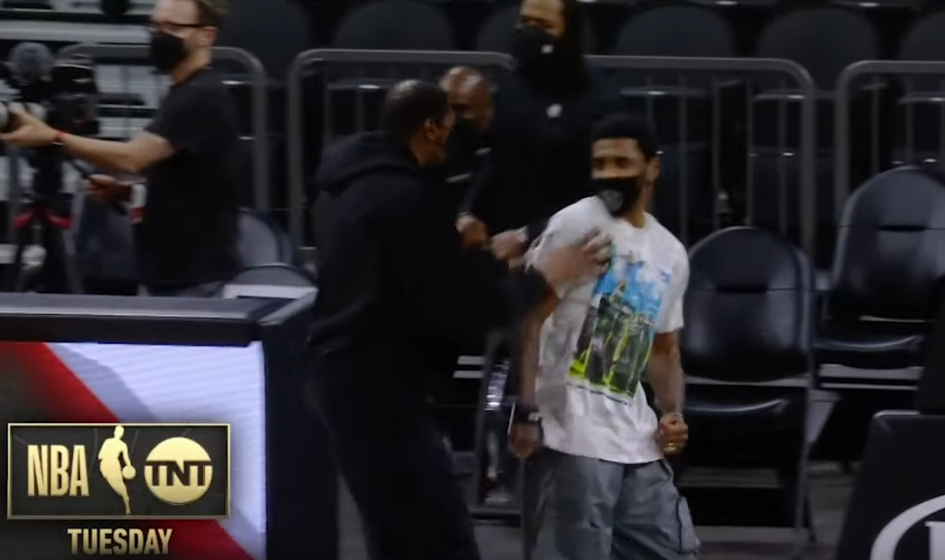 【影片】哈登38+7+11激情怒吼,關鍵三分殺死比賽,KD厄文為他起立歡呼!-黑特籃球-NBA新聞影音圖片分享社區