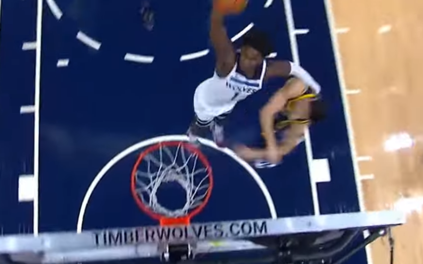 【影片】天賦炸裂！狀元Edwards一步擺脫防守，上演超遠滑翔戰斧劈扣，隊友都驚呆了！-黑特籃球-NBA新聞影音圖片分享社區