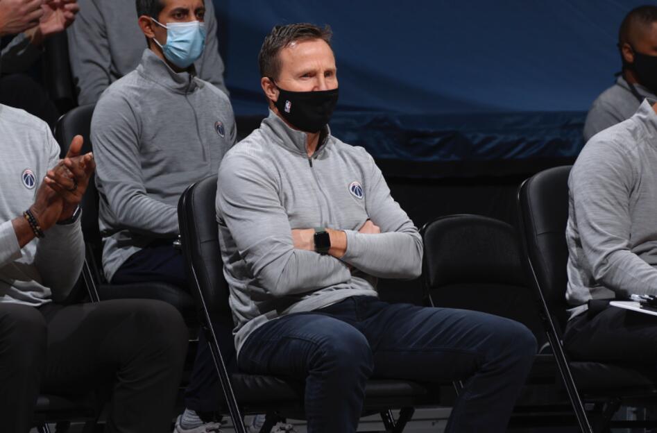 看不懂的操作!巫師恥辱輸球,主帥犯低級錯誤,Beal里程碑之夜被毀!-黑特籃球-NBA新聞影音圖片分享社區