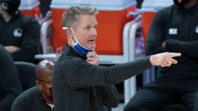 【影片】東契奇「跳遠」造犯規引熱議!科爾怒斥聯盟,Wiggins:我也需要保護!-黑特籃球-NBA新聞影音圖片分享社區