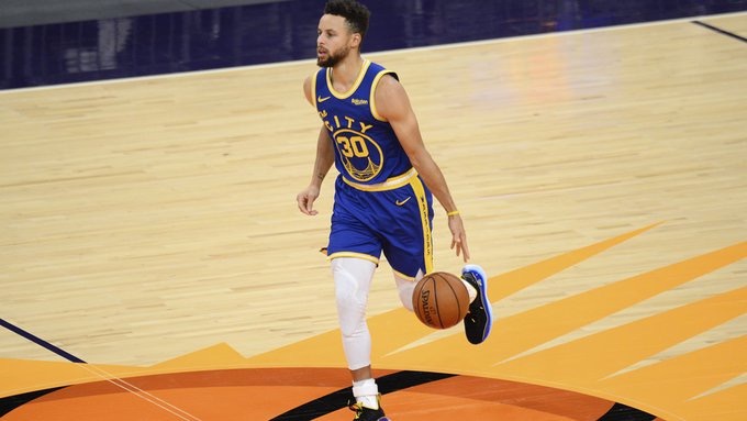 32歲的Curry巔峰已不再?柯瑞:我覺得我才25歲左右,怎麼會擔心自己會下滑!-黑特籃球-NBA新聞影音圖片分享社區