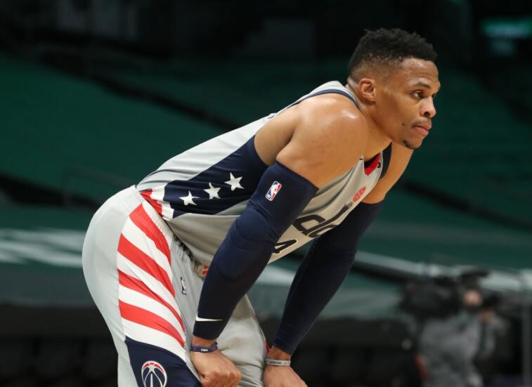 看不懂的操作!巫師恥辱輸球,主帥犯低級錯誤,Beal里程碑之夜被毀!-黑特籃球-NBA新聞影音圖片分享社區