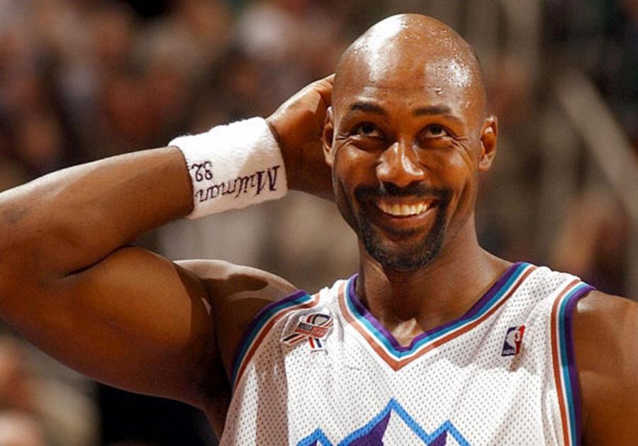 同樣是4524次失誤,詹皇用了1292場比賽達成,當年Karl Malone用了多少場呢?-黑特籃球-NBA新聞影音圖片分享社區