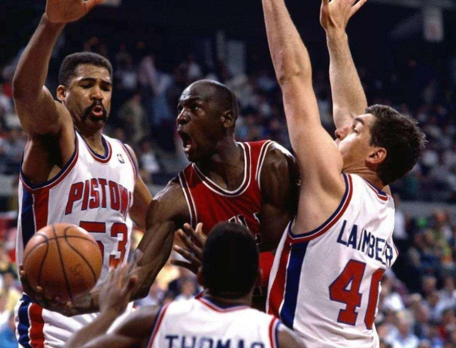 Curry父親心疼兒子:你見過場場比賽都BOX-1?就連喬丹都從沒這待遇!-黑特籃球-NBA新聞影音圖片分享社區