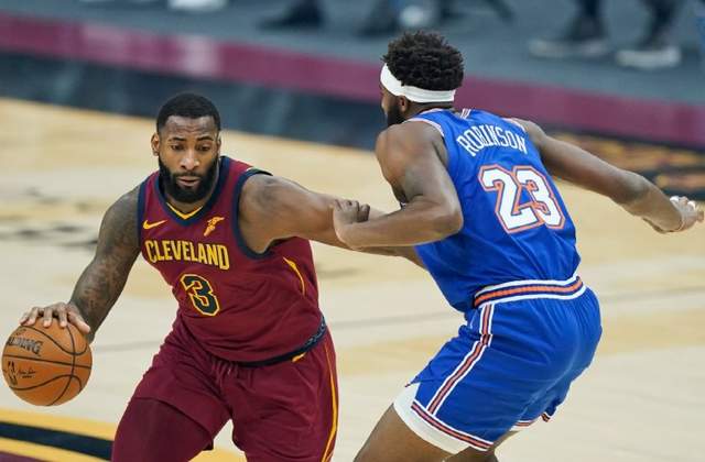 著名詹黑名記:我不會同情Drummond,他賺了1.36億美元,季後賽卻0勝8負!-黑特籃球-NBA新聞影音圖片分享社區