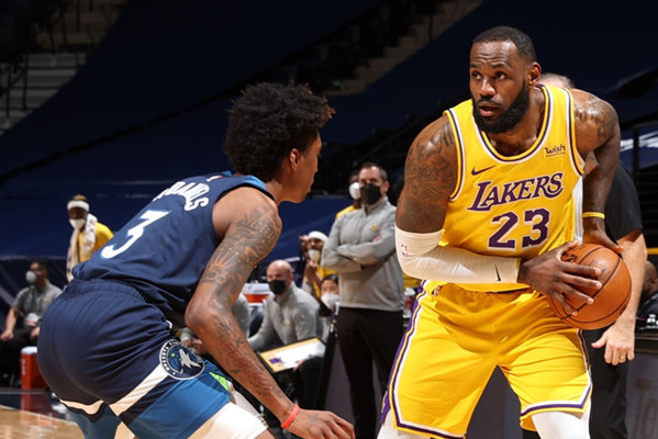 一眉哥缺陣，詹姆斯30+13+7，狀元Edwards 28+7+5，湖人輕取灰狼！（影）-黑特籃球-NBA新聞影音圖片分享社區