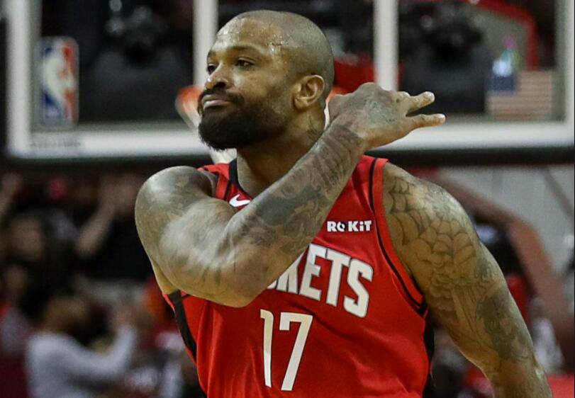 5大消息來襲！詹姆斯被聯盟警告，大帝比肩戰神，紐約新星右手骨折！-黑特籃球-NBA新聞影音圖片分享社區