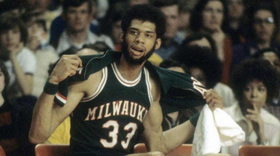 The Crossover on Twitter: "April 30, 1971: Kareem Abdul-Jabbar, Oscar Robertson and the best team ever https://t.co/B2oxRVIs1x… "