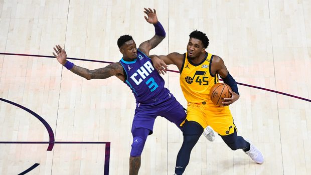 Hornets Broadcast Go Nuts Over Donovan Mitchell Travel No Call - KSL Sports