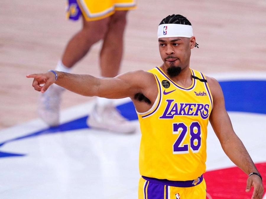 Quinn Cook honors dad, Kobe post Finals win with childhood team Lakers