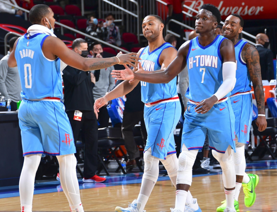 火箭新巨頭剛復出又傷了！今天本來想上場，無奈踩隊友腳又傷，哈登替身淪為玻璃人…-黑特籃球-NBA新聞影音圖片分享社區