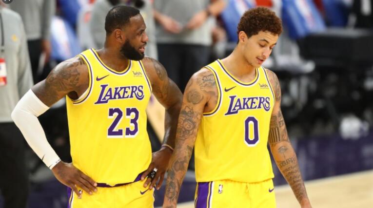 5大消息來襲！詹姆斯被聯盟警告，大帝比肩戰神，紐約新星右手骨折！-黑特籃球-NBA新聞影音圖片分享社區