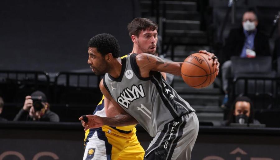 厄文轟35分刷爆3大紀錄!罰球17中17創新高,還送2米11中鋒大火鍋!(影)-黑特籃球-NBA新聞影音圖片分享社區