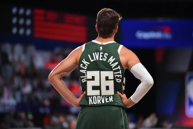 唏噓！korver接受採訪時的一席話讓球迷鼻酸：我不確定我是否能回到NBA-黑特籃球-NBA新聞影音圖片分享社區