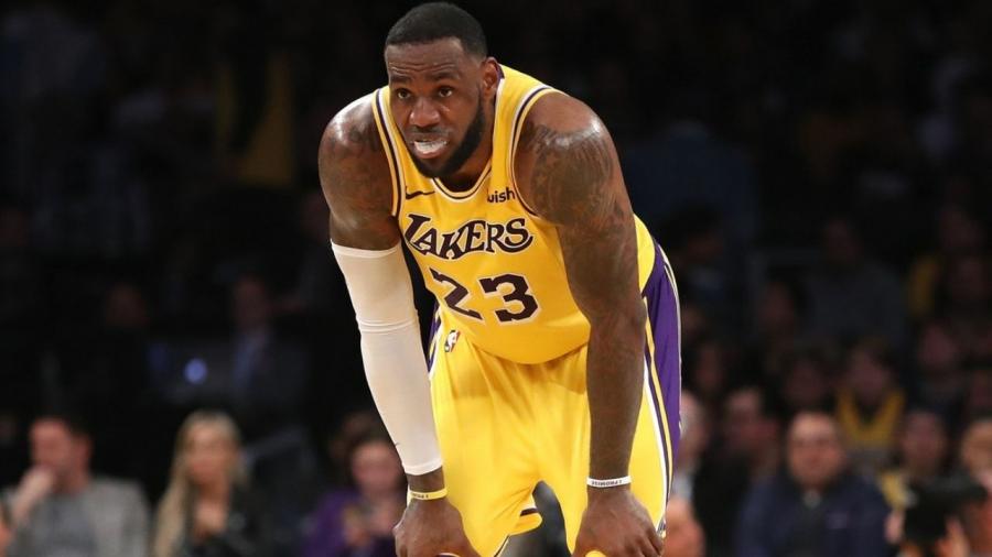 Did LeBron James hurt his groin in Game 4 vs Heat?': Twitter fears Lakers star re-aggravated his groin injury | The SportsRush